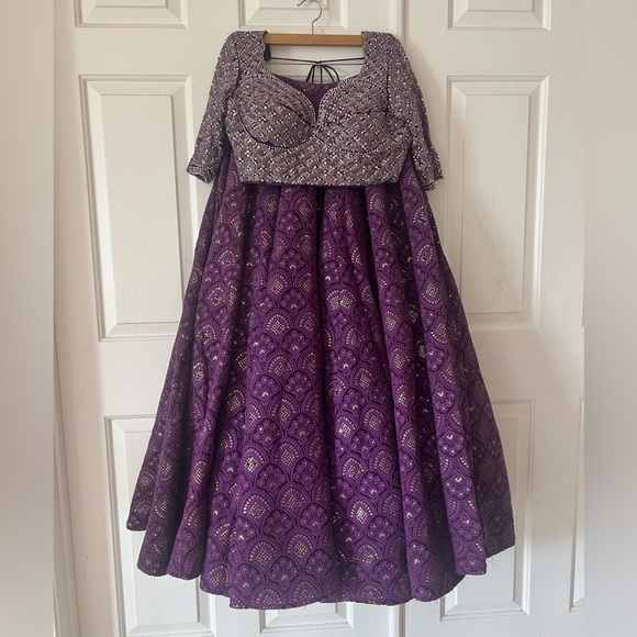 Heavy designer lehenga set - Picture 10 of 15